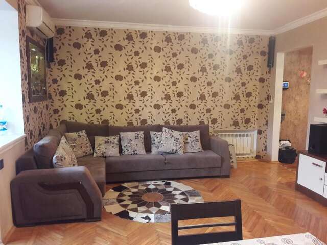 Апартаменты Comfortable, close center Баку-38